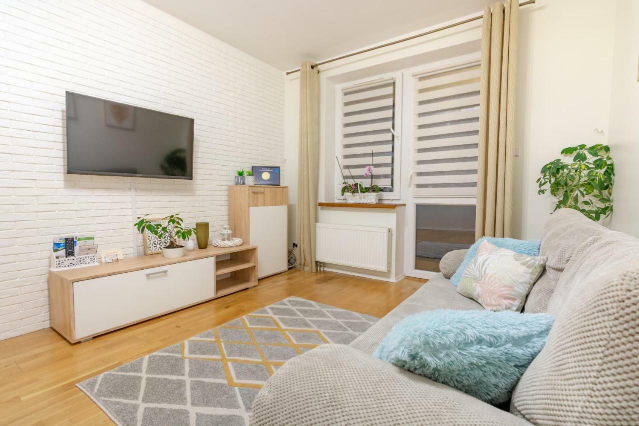 Apartament Optima Ustrzyki Dolne Εξωτερικό φωτογραφία